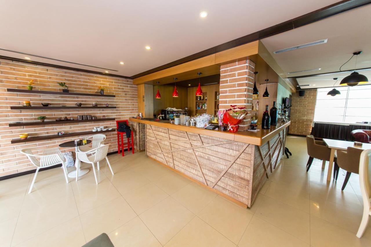 טיראנה Hotel Denver מראה חיצוני תמונה