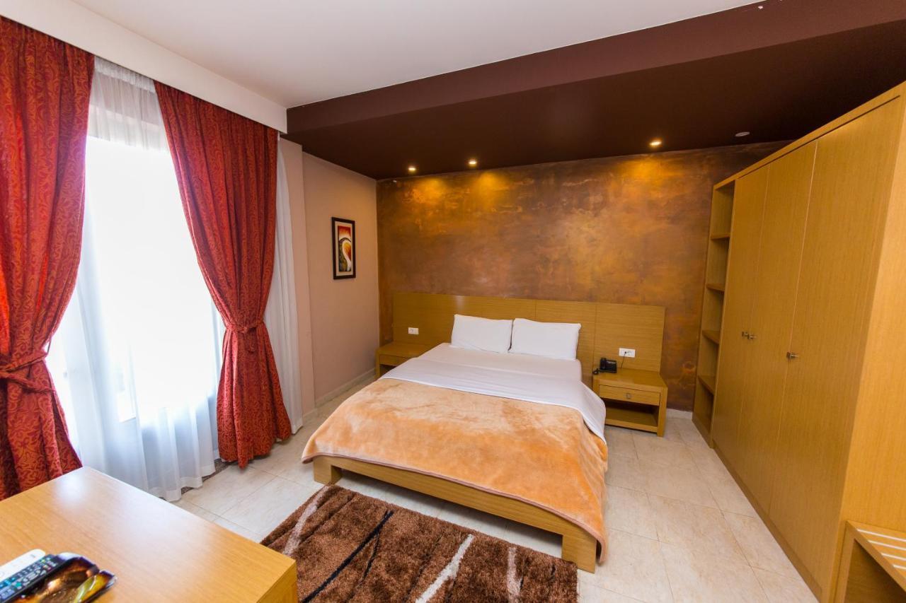 טיראנה Hotel Denver מראה חיצוני תמונה