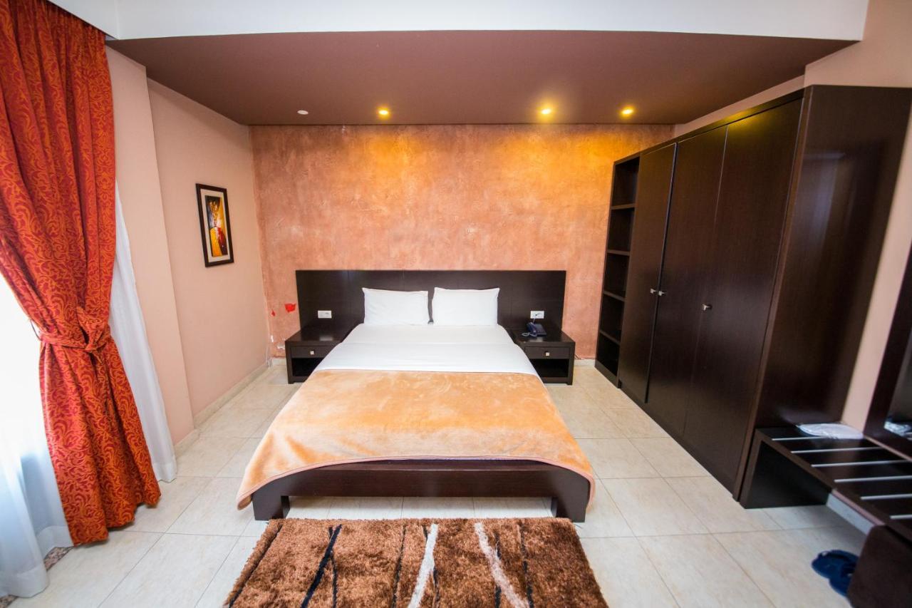 טיראנה Hotel Denver מראה חיצוני תמונה